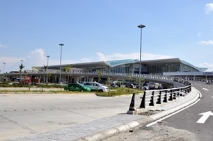 New technology to clear AO from Danang airport discussed - ảnh 1